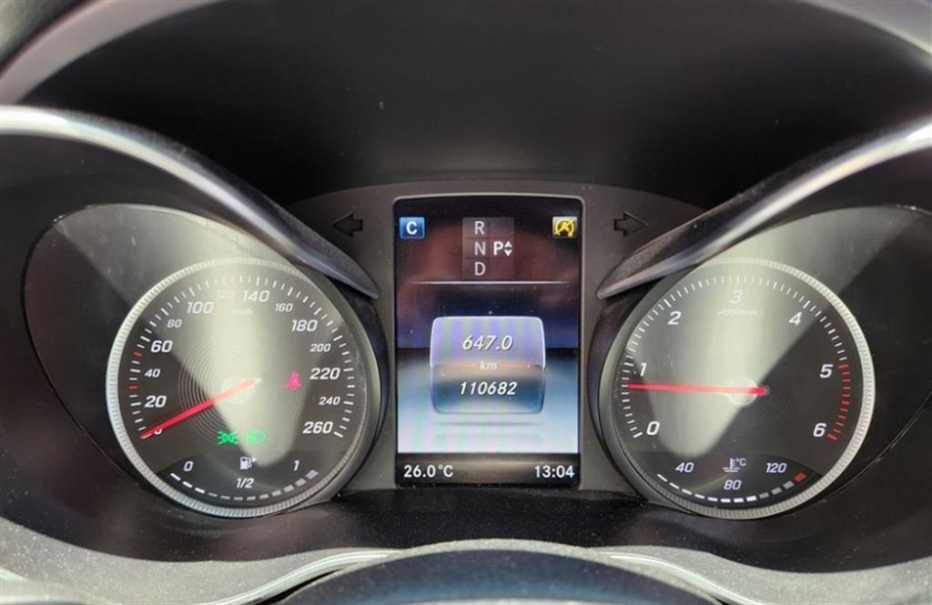 Mercedes Benz C Class - Vista 5