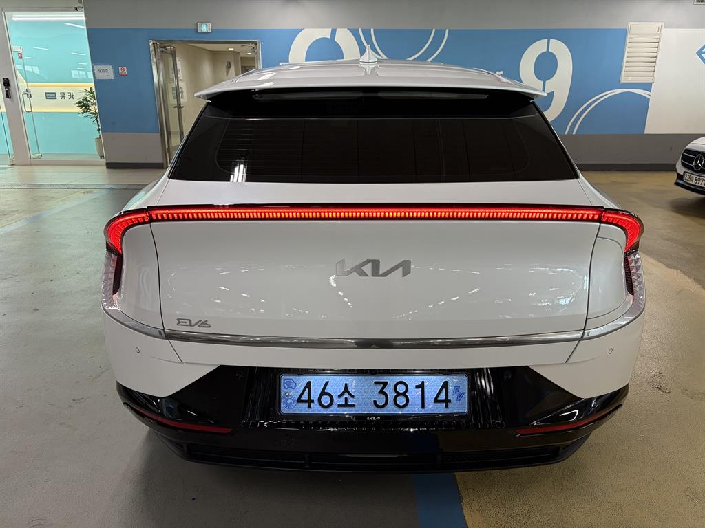 KIA EV6 - Vista 5