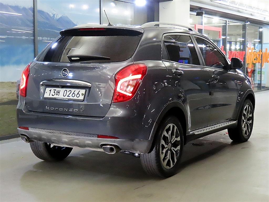 Ssangyong Korando - Vista 4