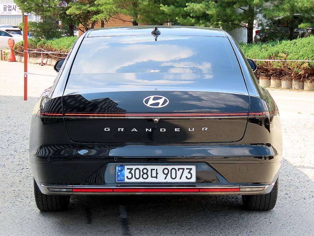 HYUNDAI Grandeur - Vista 4