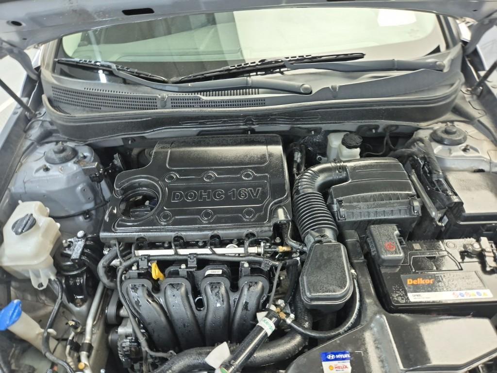 HYUNDAI Sonata - Vista 5