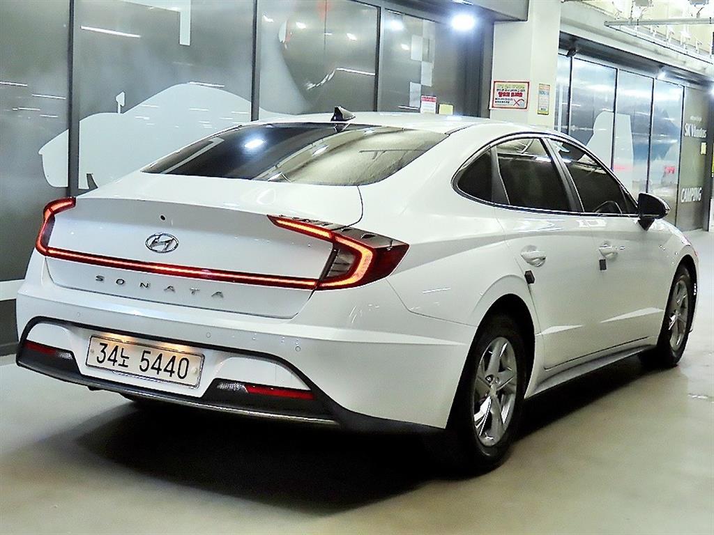 HYUNDAI Sonata - Vista 4