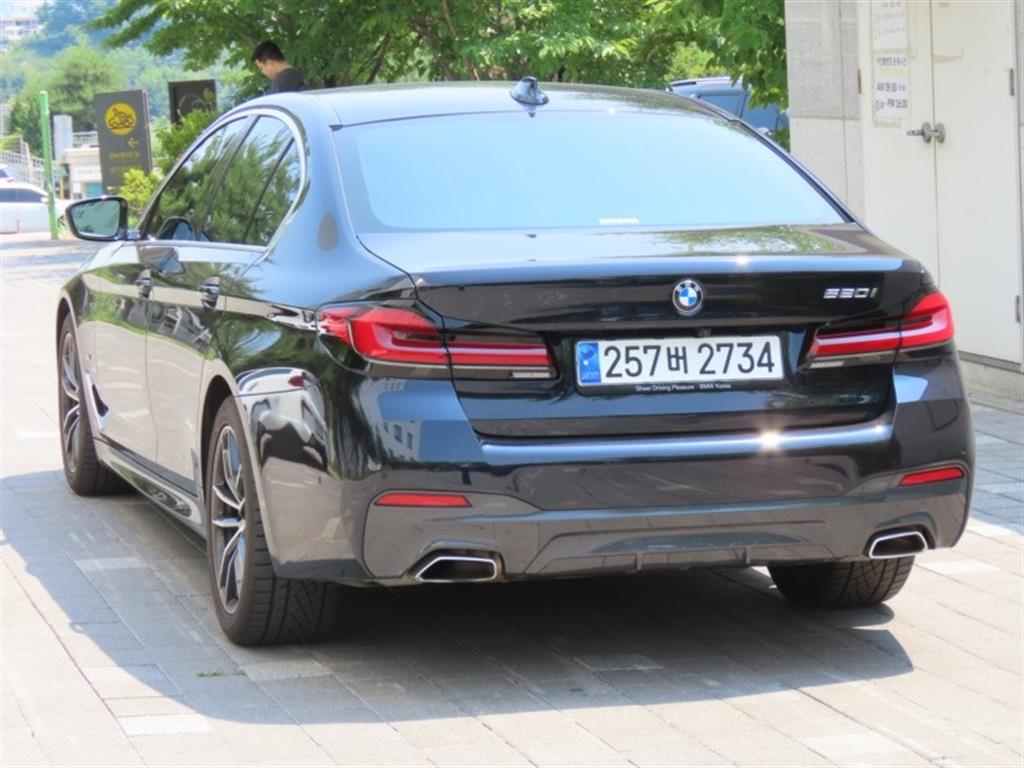 BMW 5 Series - Vista 4