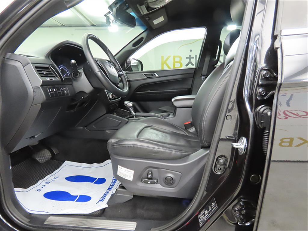 Ssangyong Rexton - Vista 5