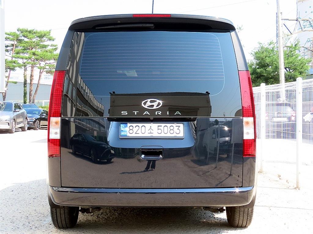 HYUNDAI Staria - Vista 4
