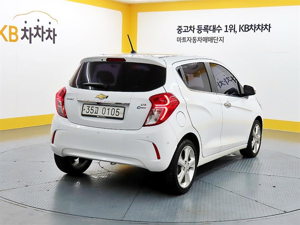 Chevrolet Spark - Vista 4