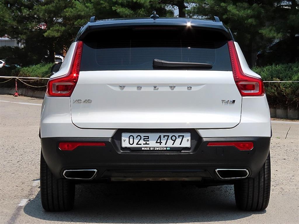Volvo XC40 - Vista 4