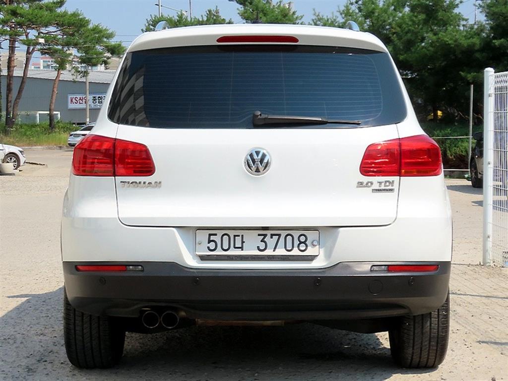 Volkswagen Tiguan - Vista 4