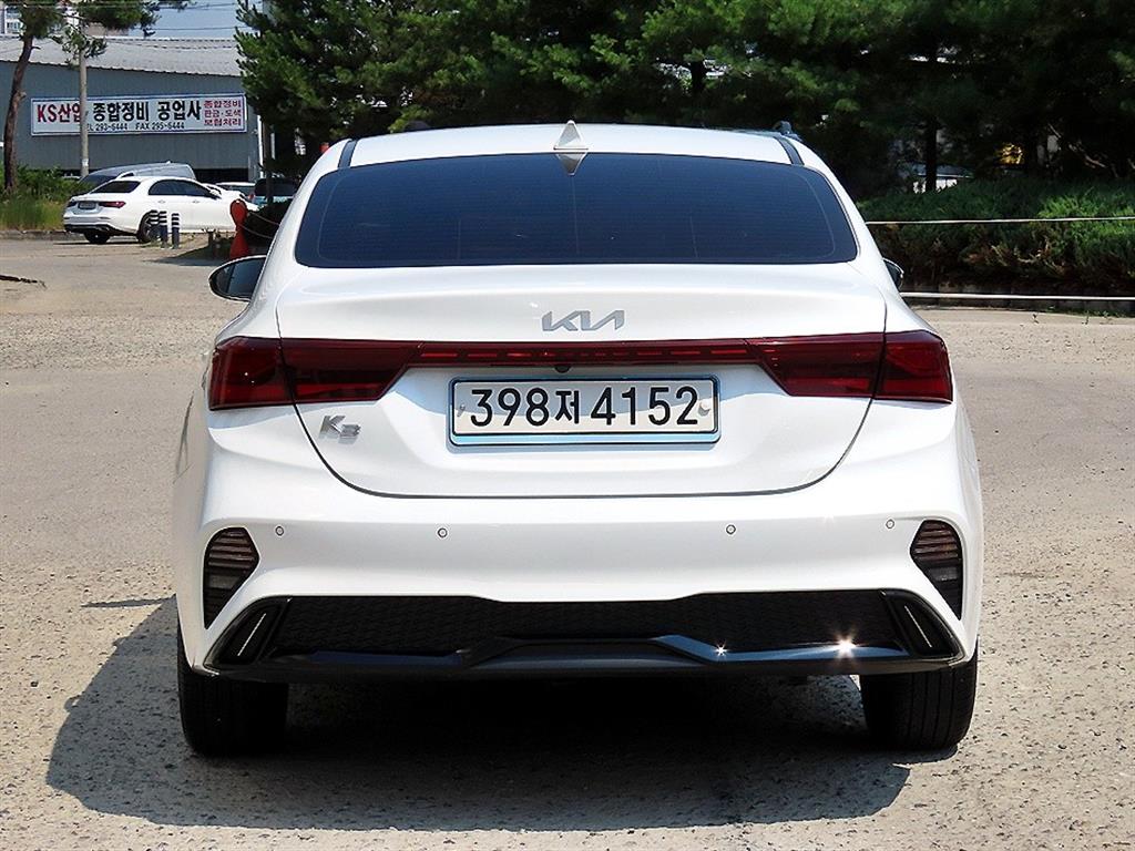 KIA K3 - Vista 4