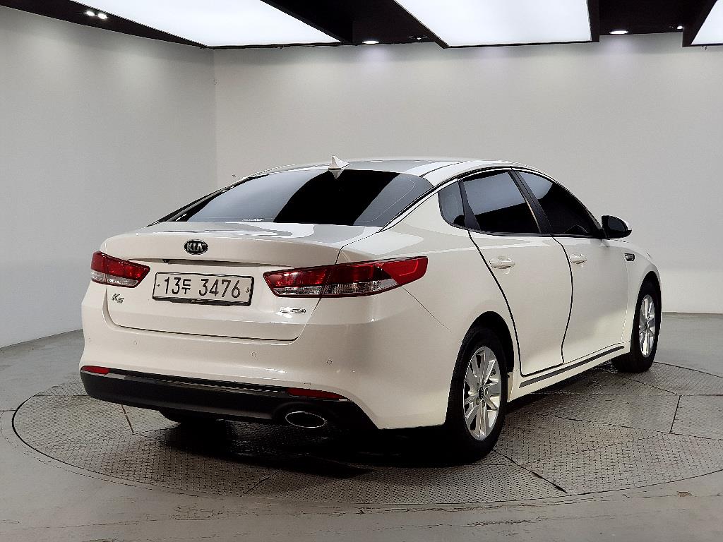 KIA K5 - Vista 4