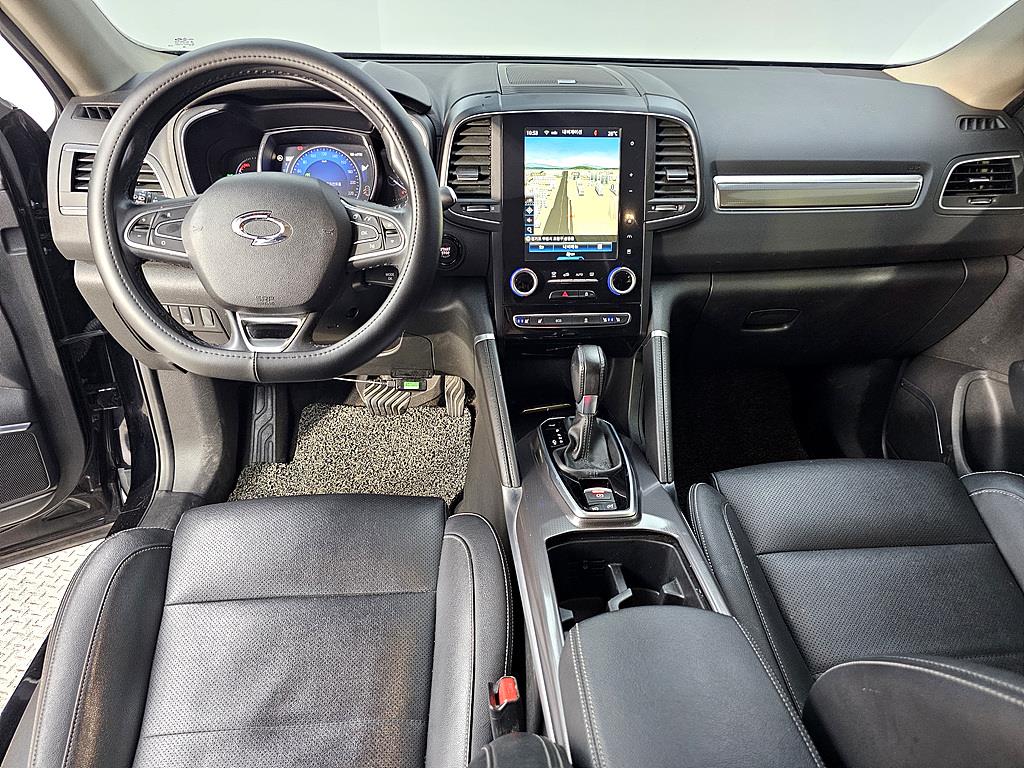 SAMSUNG QM6 - Vista 5