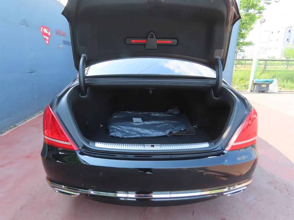 Genesis EQ900 - Vista 5