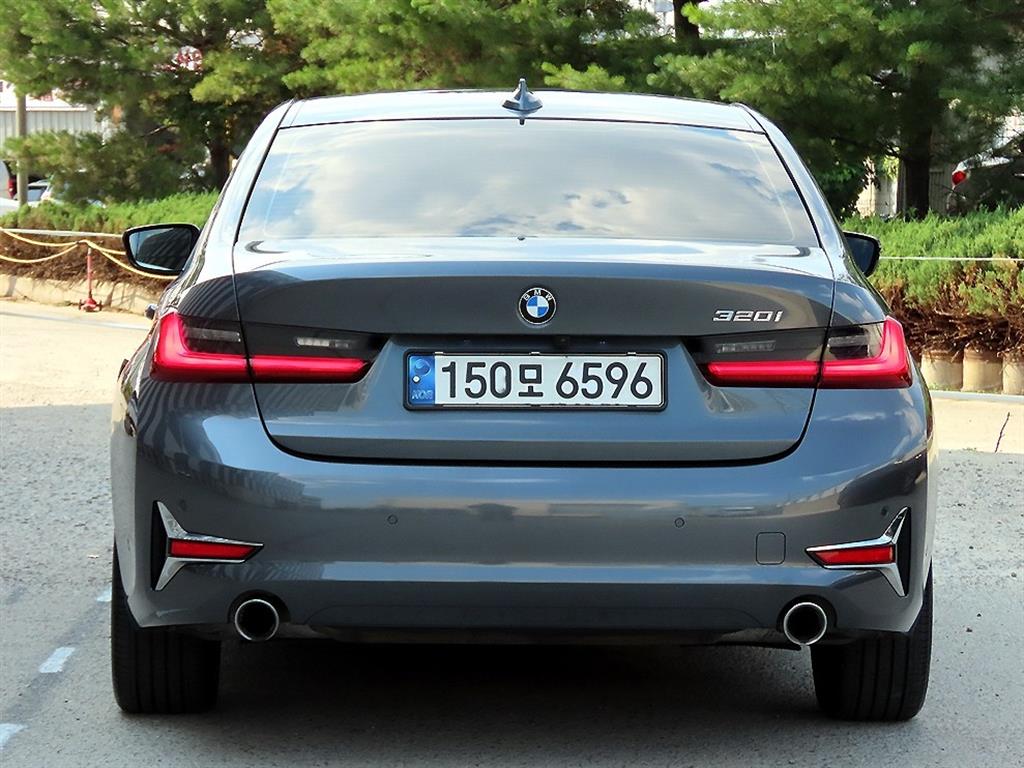 BMW 3 series - Vista 4