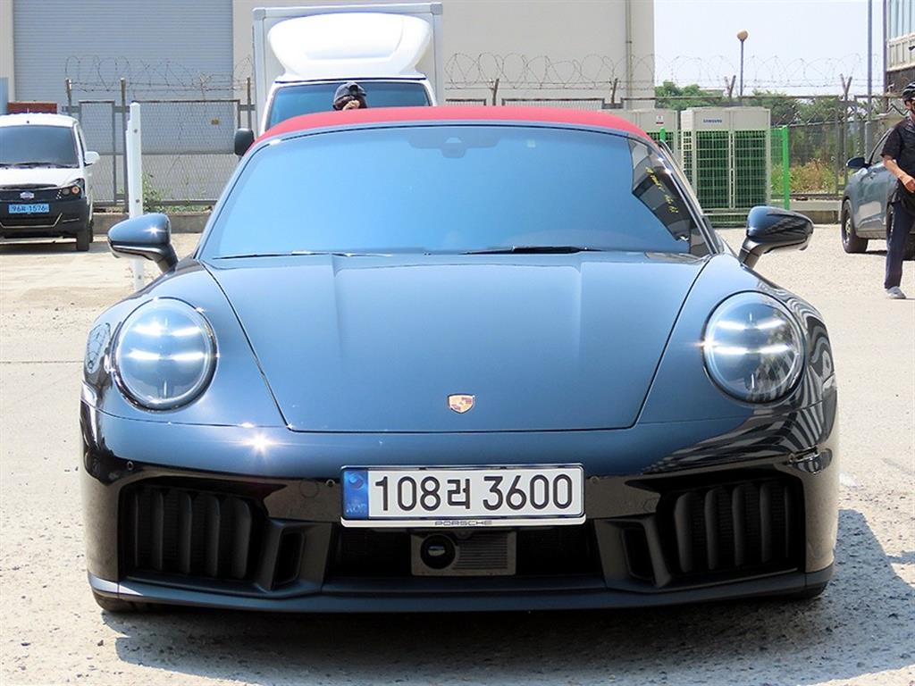 Porsche Carrera 4 GTS Cabriolet