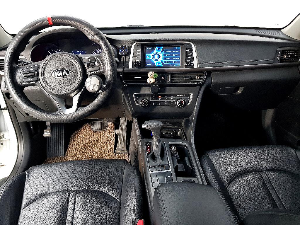 KIA K5 - Vista 5