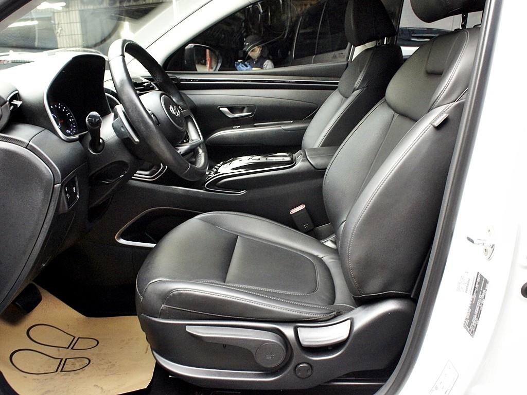 HYUNDAI Tucson - Vista 5