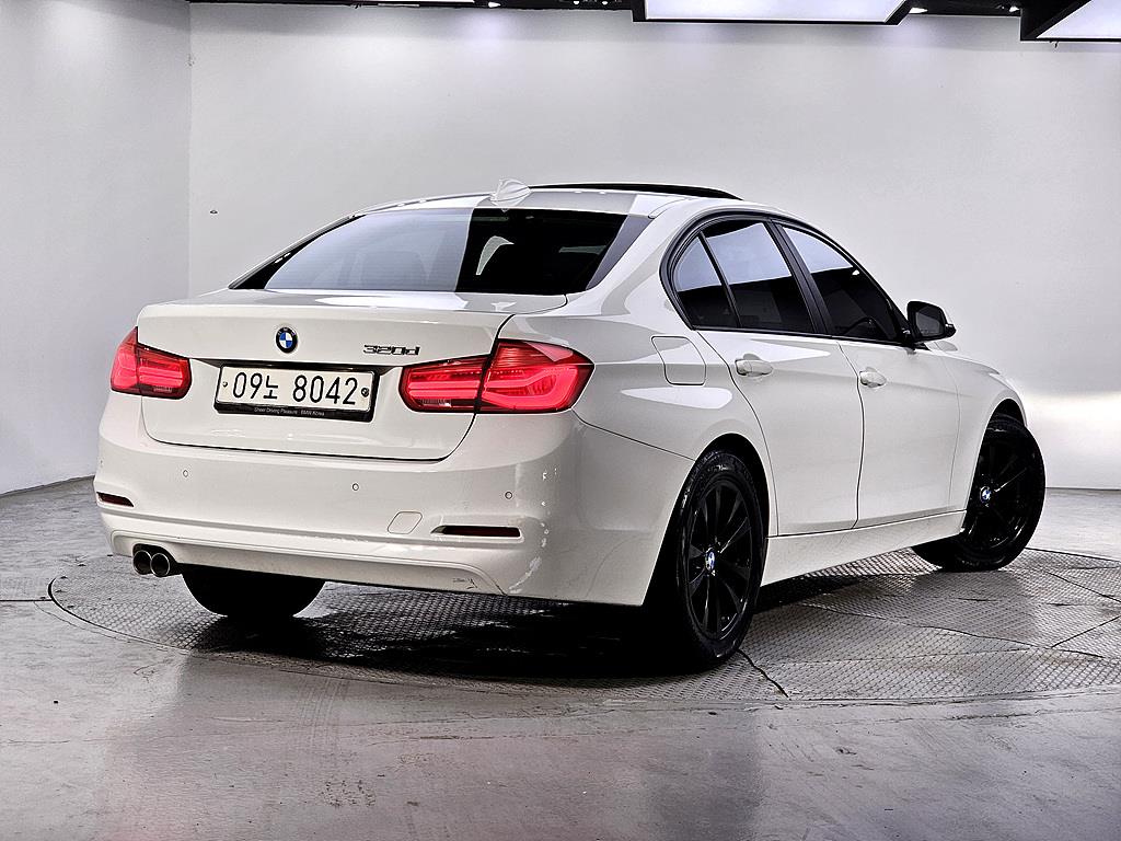 BMW 3 series - Vista 4