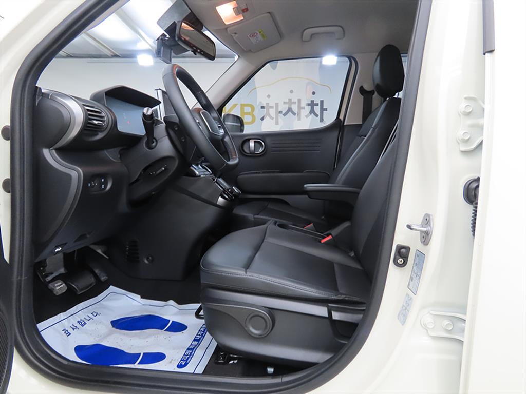 HYUNDAI Casper - Vista 5