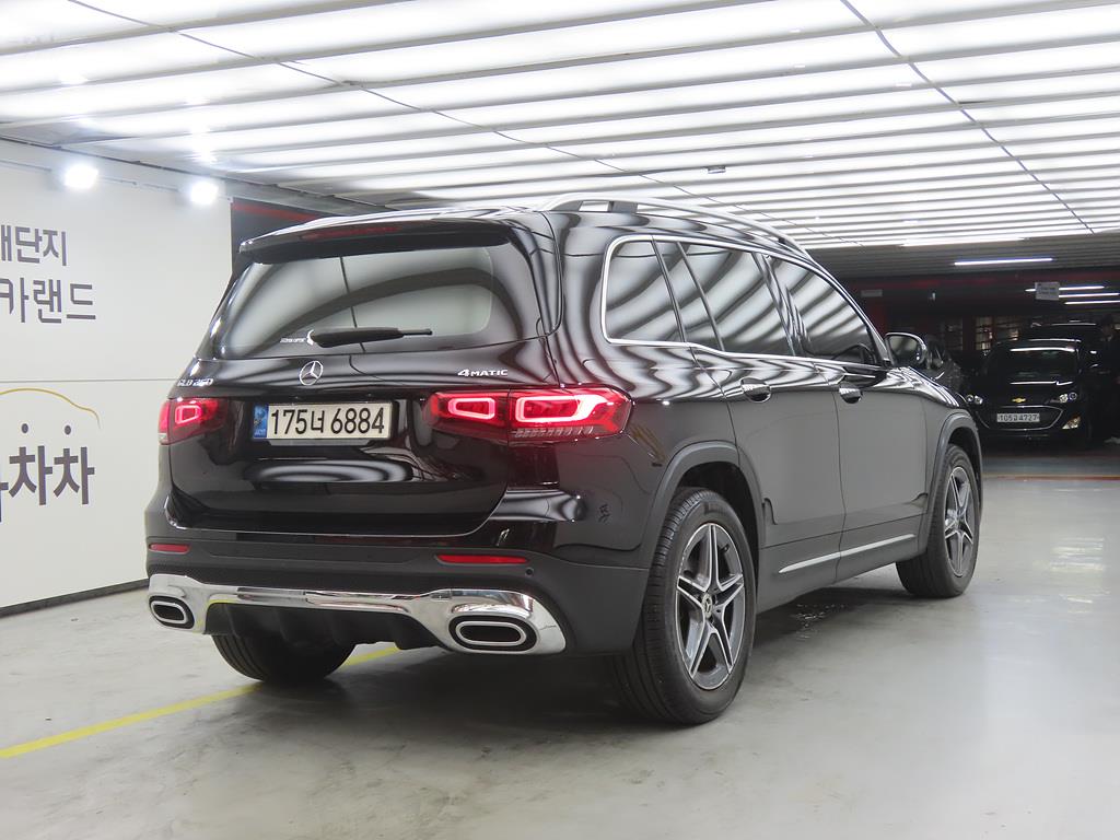 Mercedes Benz GLB Class - Vista 4