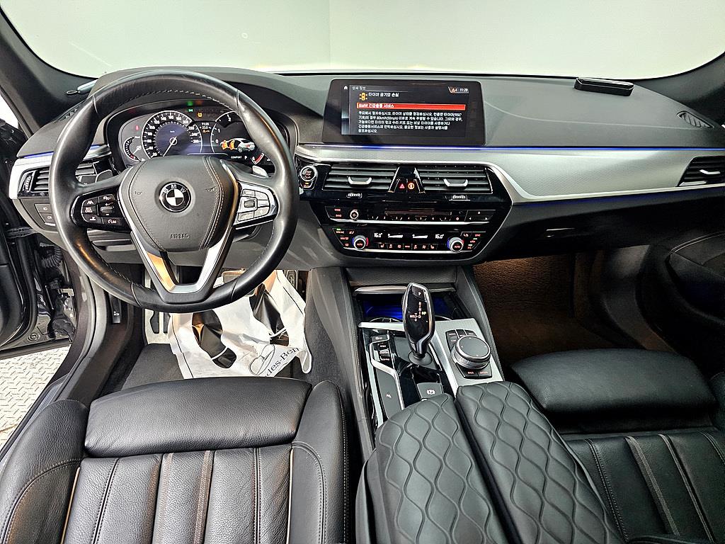 BMW 5 Series - Vista 5