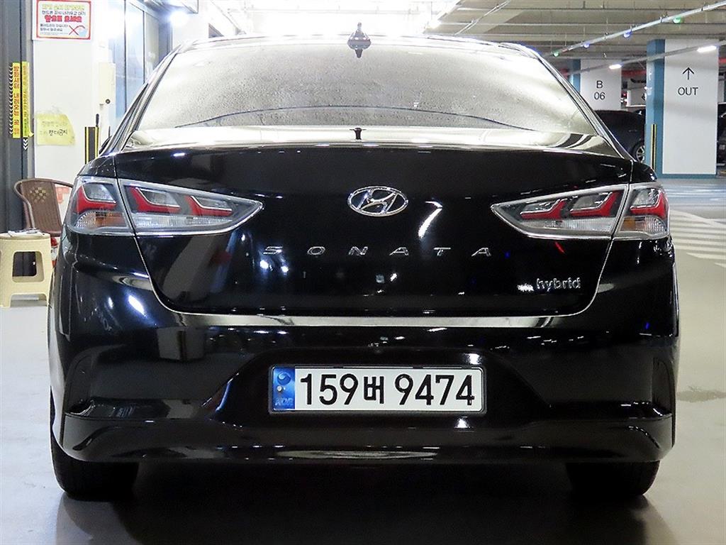 HYUNDAI Sonata - Vista 5