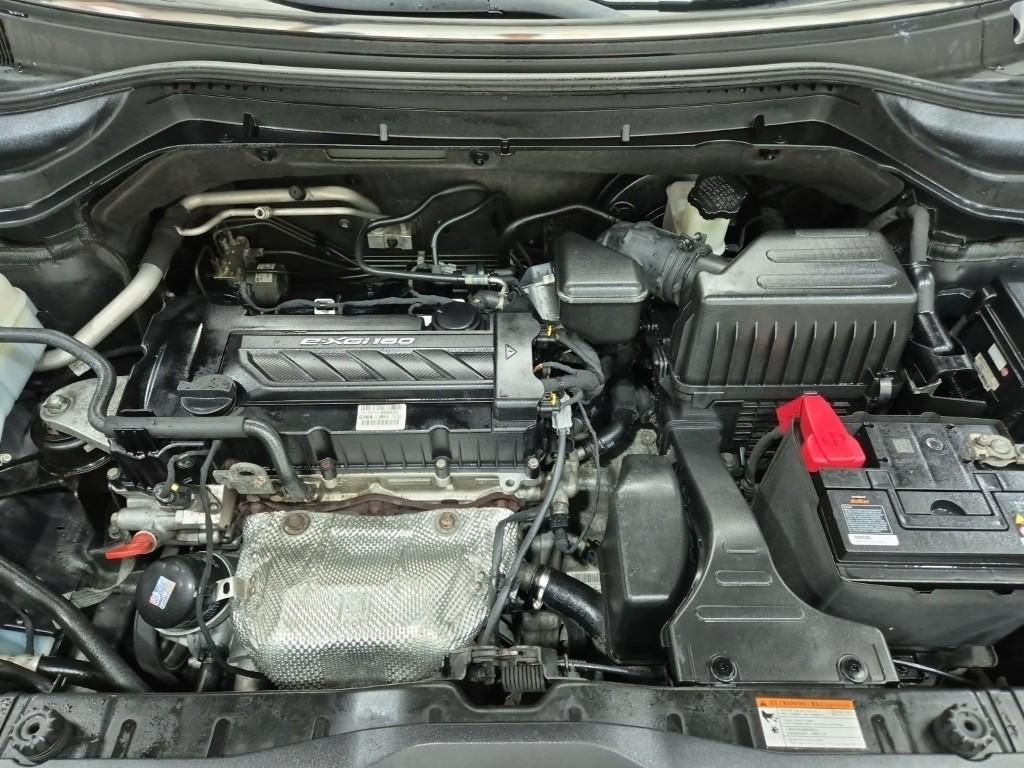 Ssangyong Tivoli - Vista 5