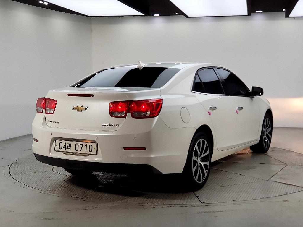 Chevrolet Malibu - Vista 4