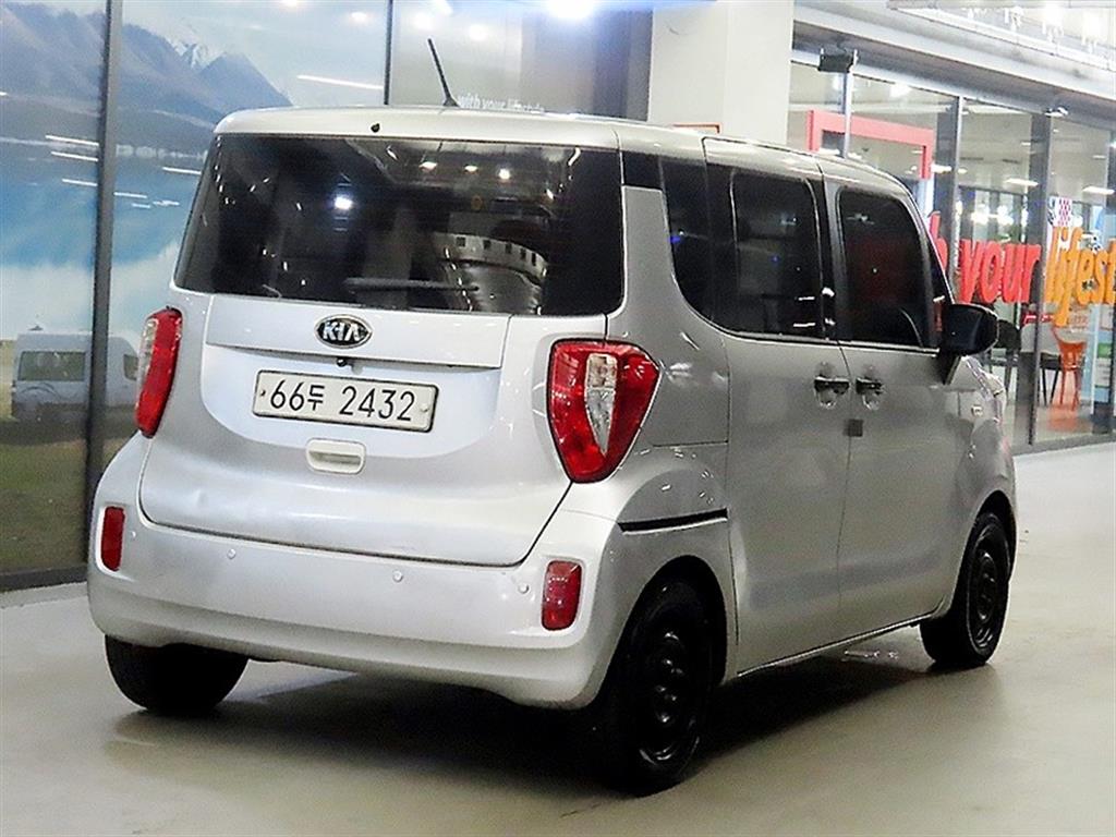 KIA Ray - Vista 4
