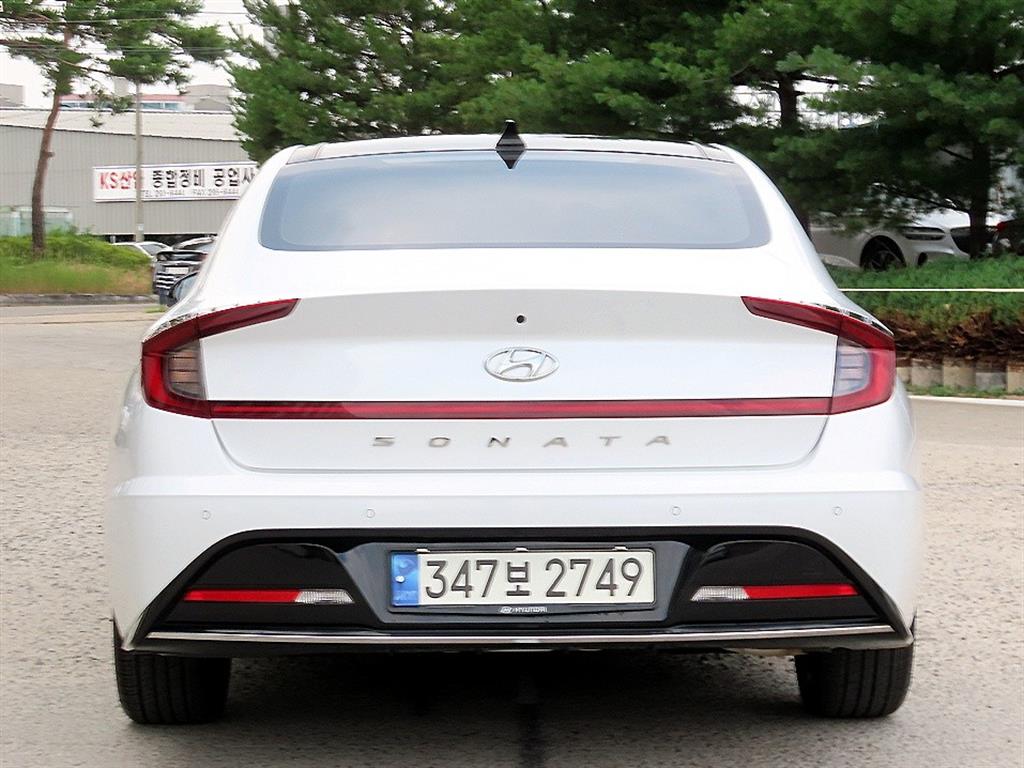 HYUNDAI Sonata - Vista 4
