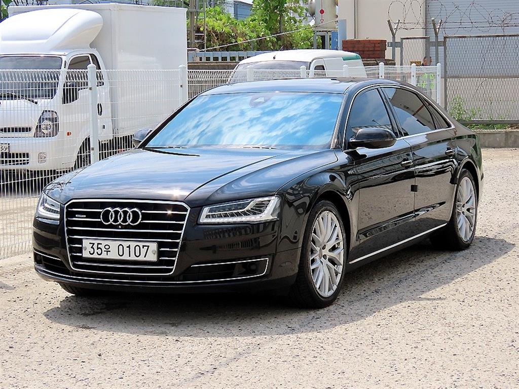 아우디 A8 60 TDI 콰트로 LWB 사진 2/20