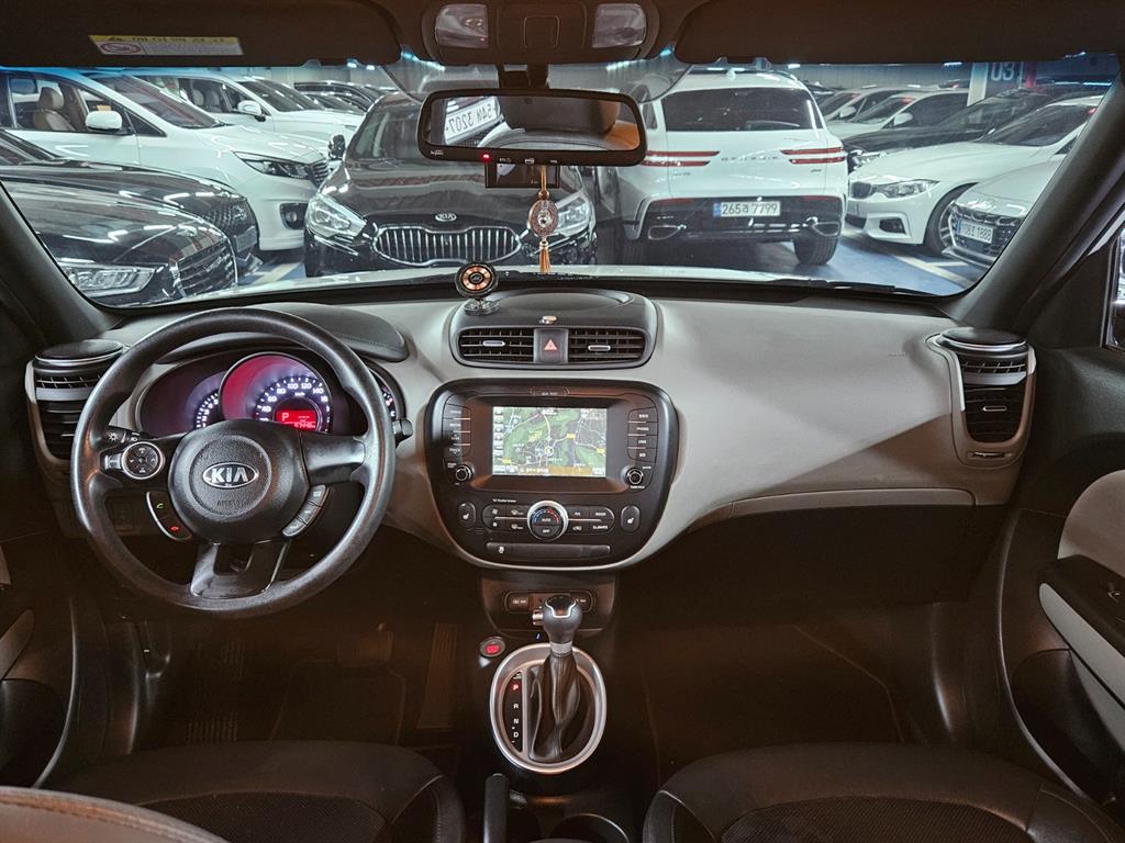 KIA Soul - Vista 5