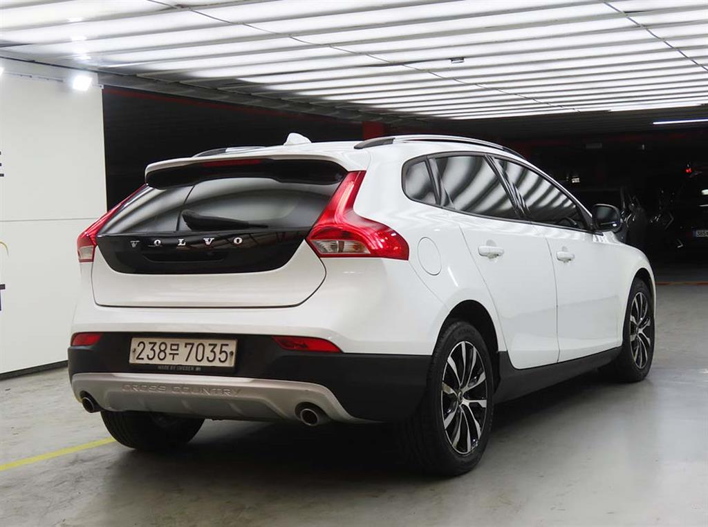 Volvo V40 - Vista 4
