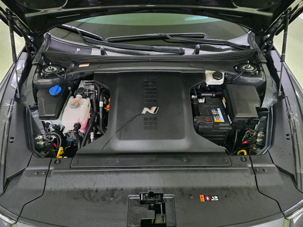HYUNDAI Ioniq 6 - Vista 5