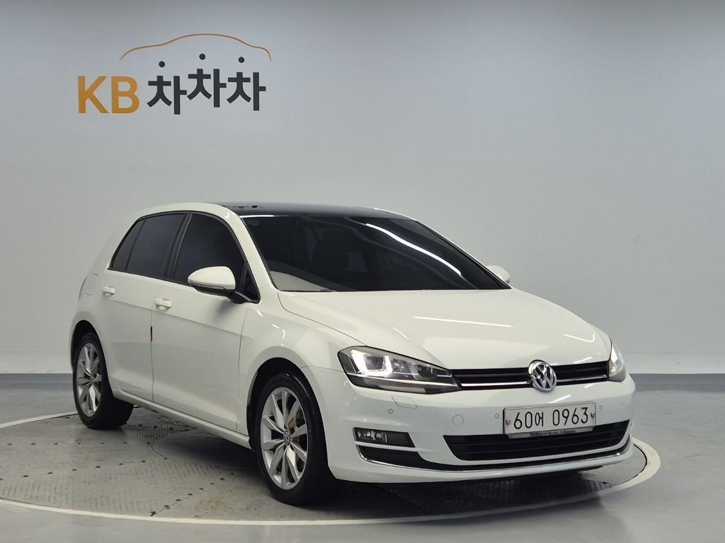 Volkswagen Golf - Vista 4