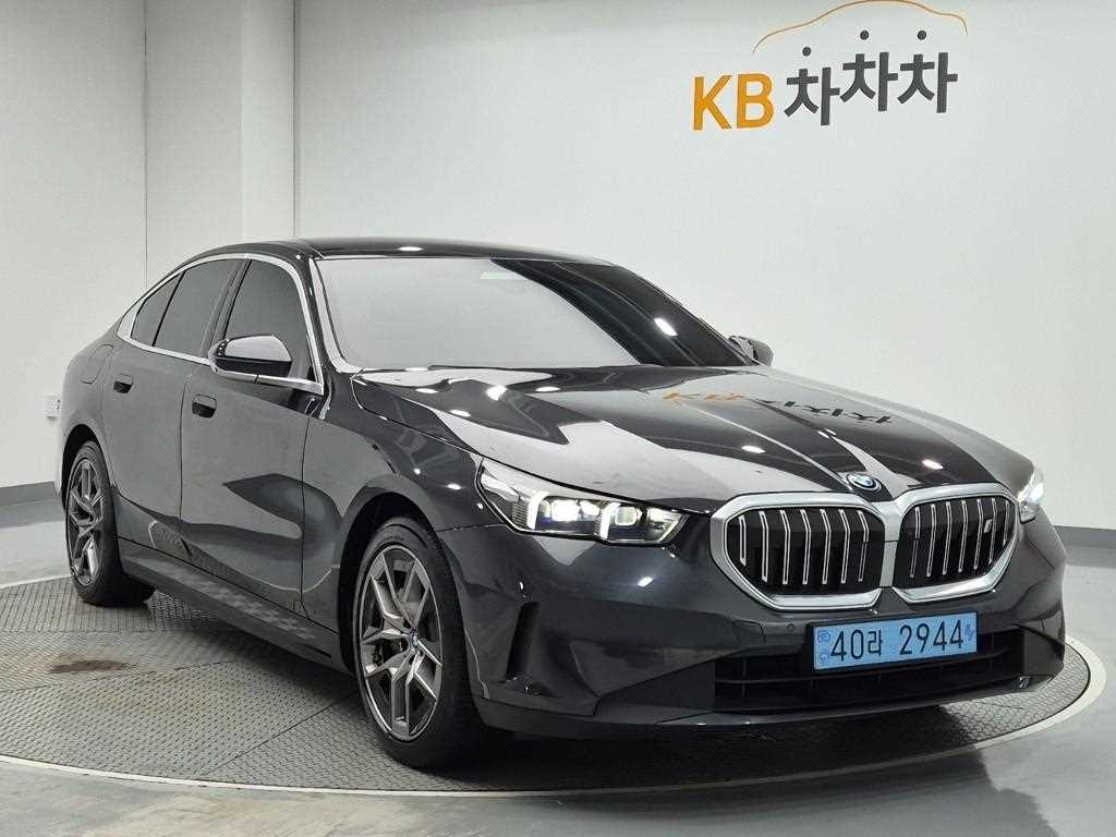 BMW i5 - Vista 4