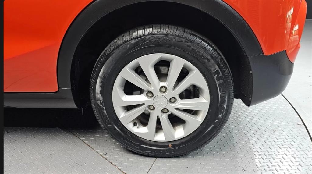 Ssangyong Tivoli - Vista 5