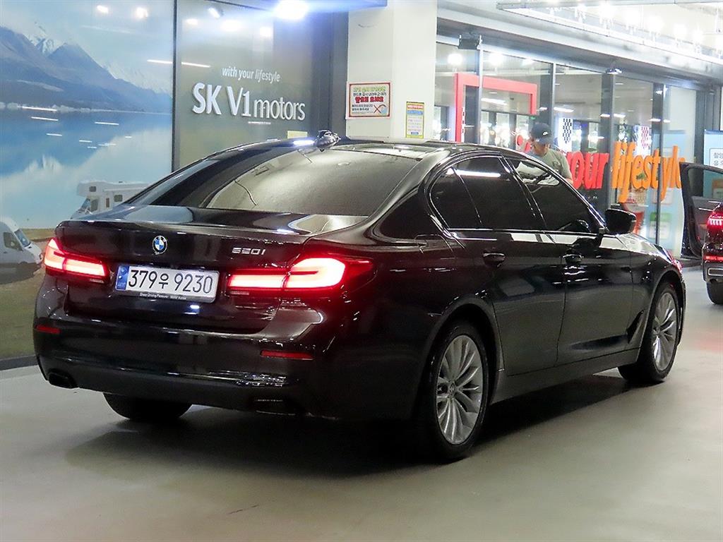 BMW 5 Series - Vista 4