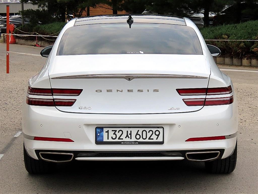 Genesis G80 - Vista 4