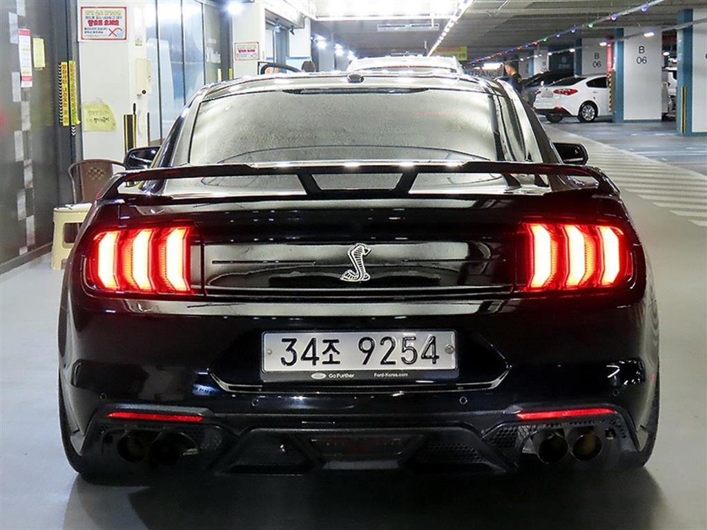 Ford Mustang - Vista 5