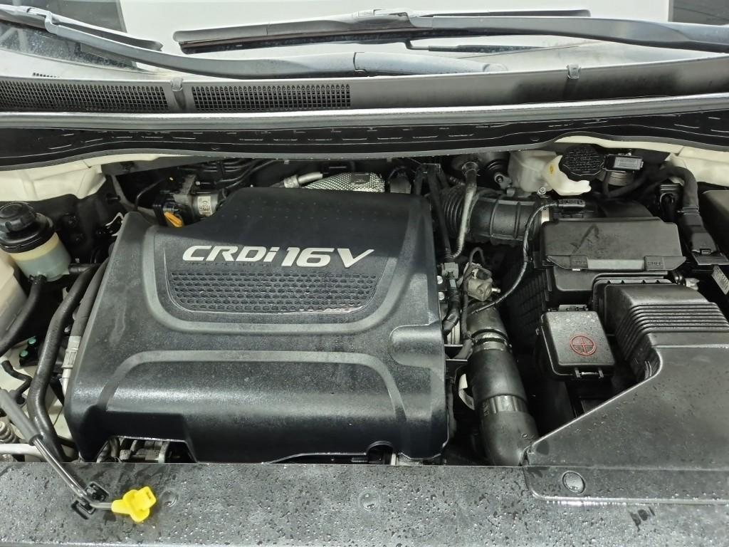 KIA Carnival - Vista 5