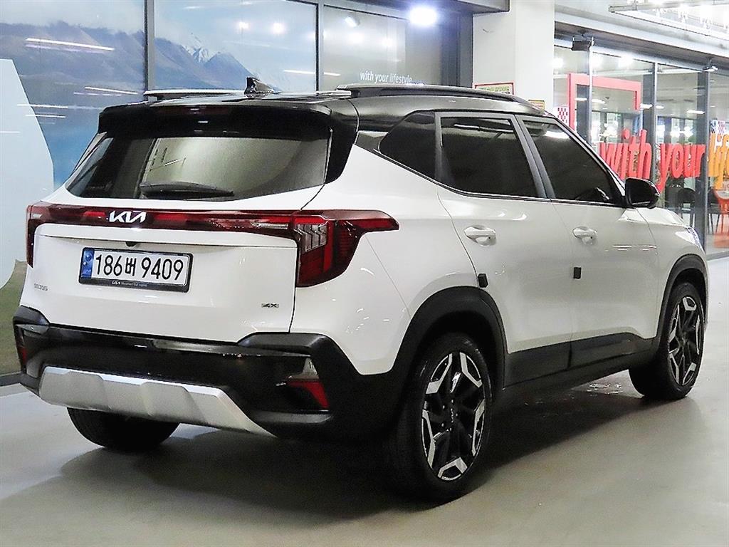 KIA Seltos - Vista 4