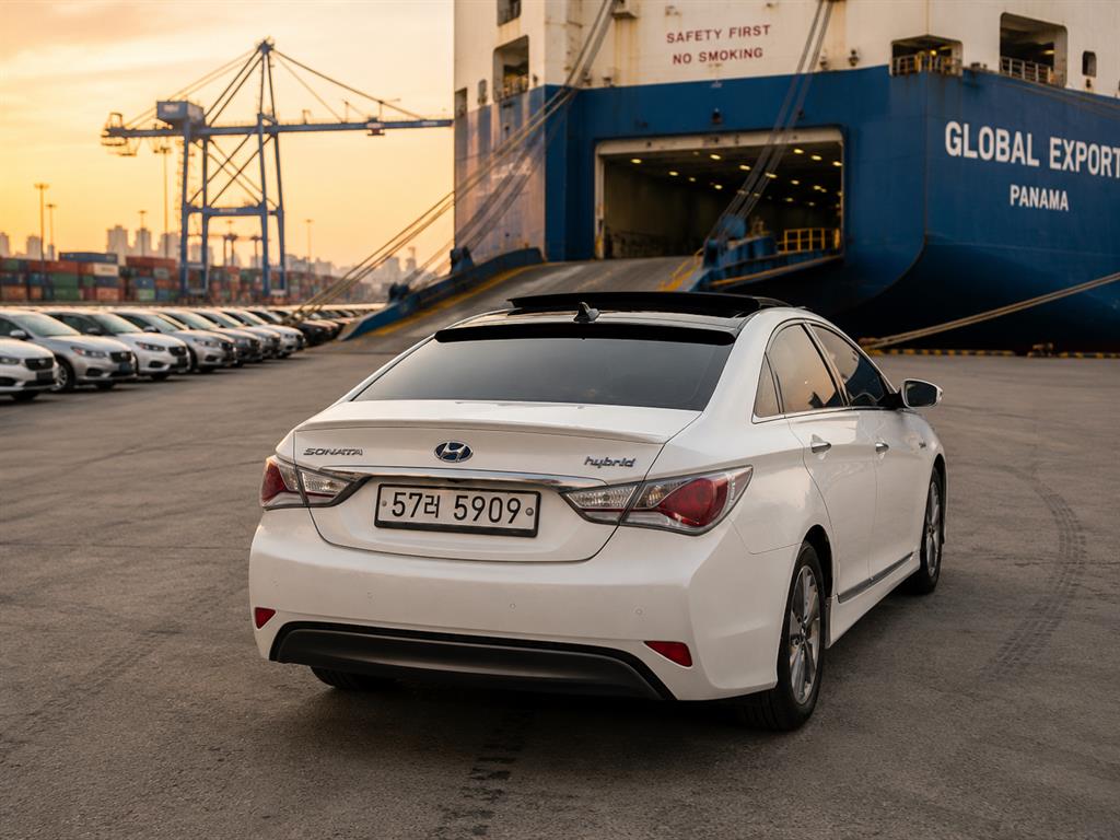 HYUNDAI Sonata - Vista 4