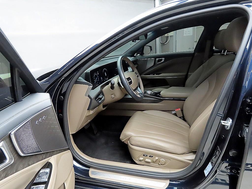 KIA K8 - Vista 5