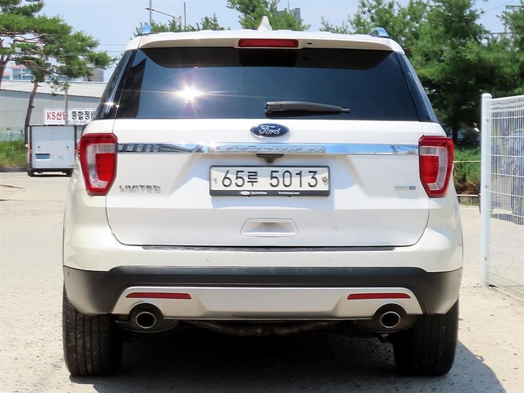 Ford Explorer - Vista 4