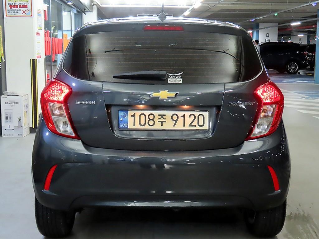 Chevrolet Spark - Vista 5