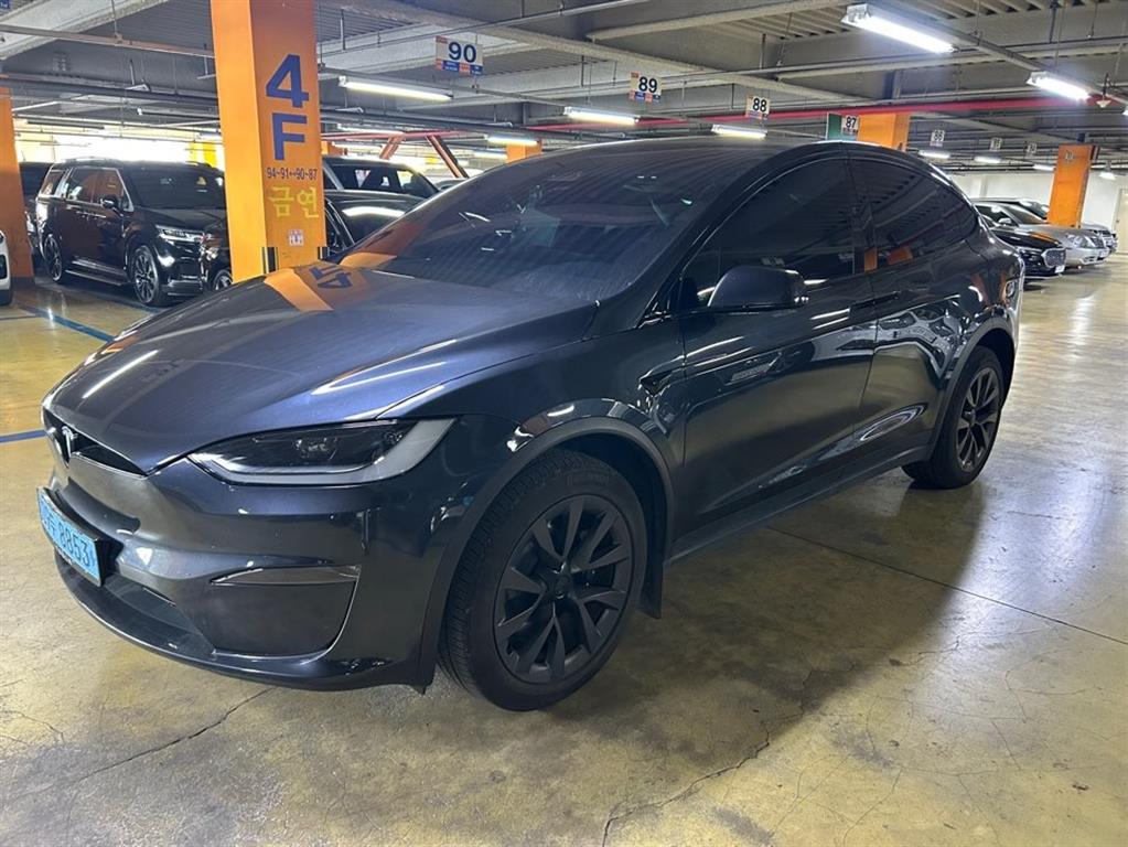 Tesla Model X AWD