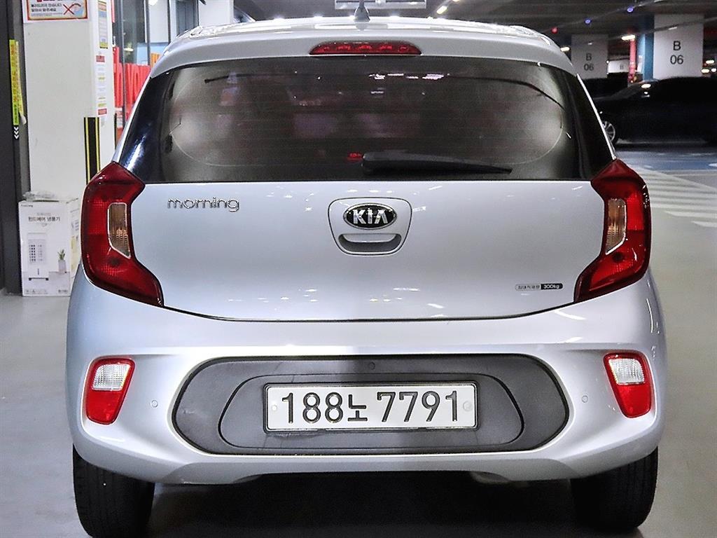 KIA Morning - Vista 5