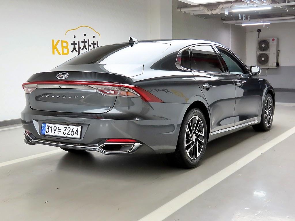 HYUNDAI Grandeur - Vista 4
