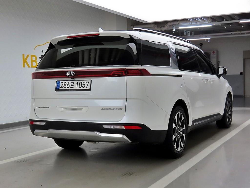KIA Carnival - Vista 4