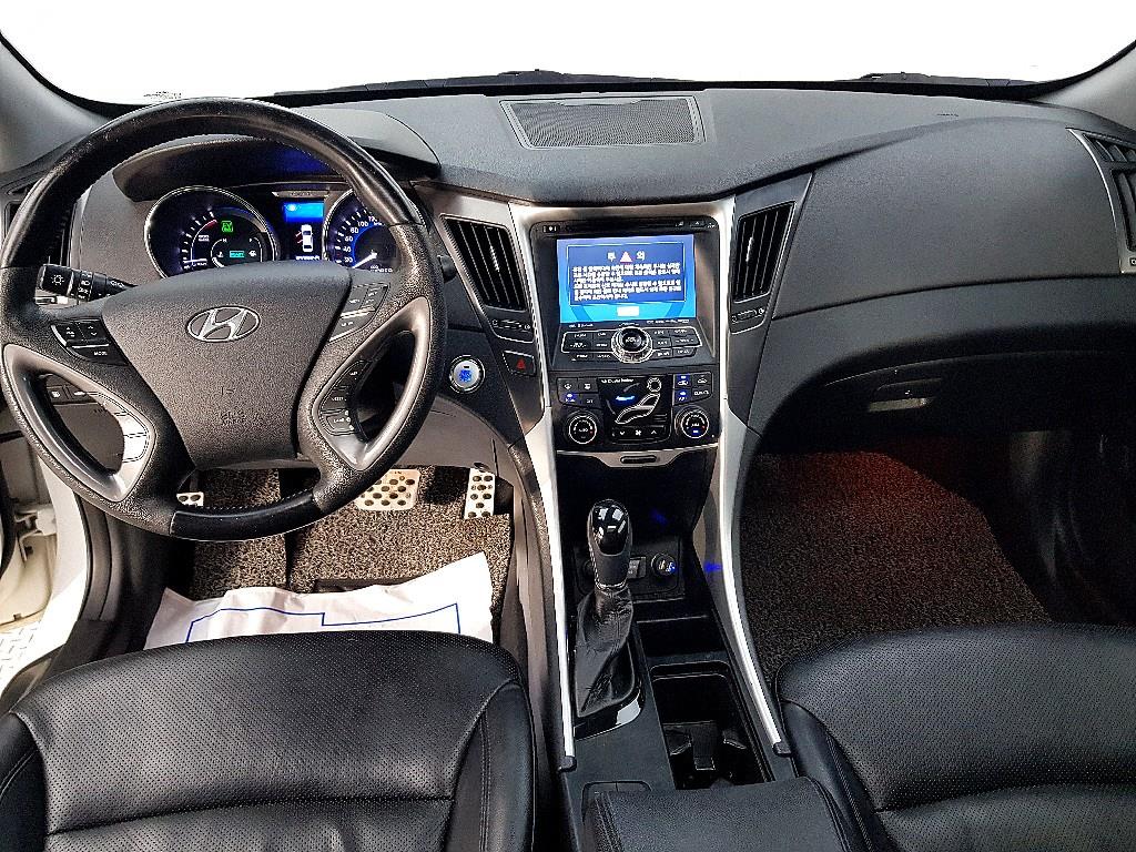 HYUNDAI Sonata - Vista 5